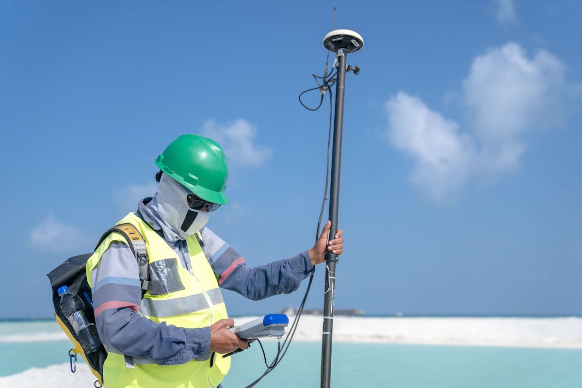 GPS آلات سے جدید زمینی سروے