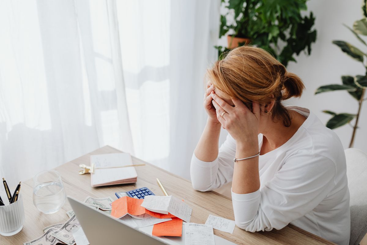 مالی رسیدوں پر تناؤ — ریفنڈ کی عام غلطیاں